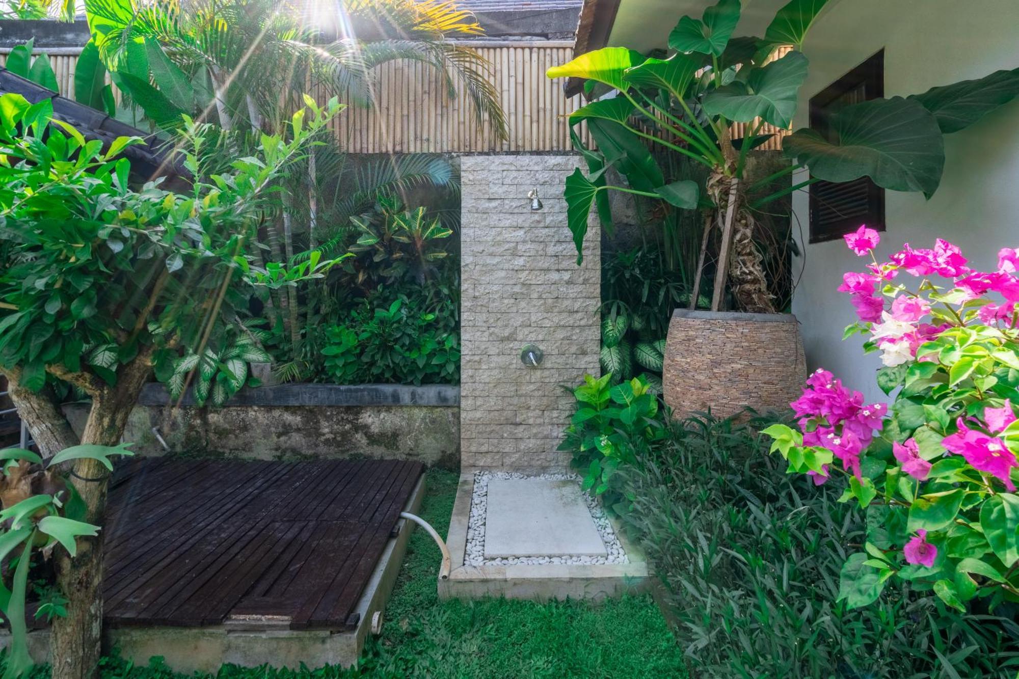 Villa Aveli Seminyak By Best Deals Asia Hospitality Kültér fotó